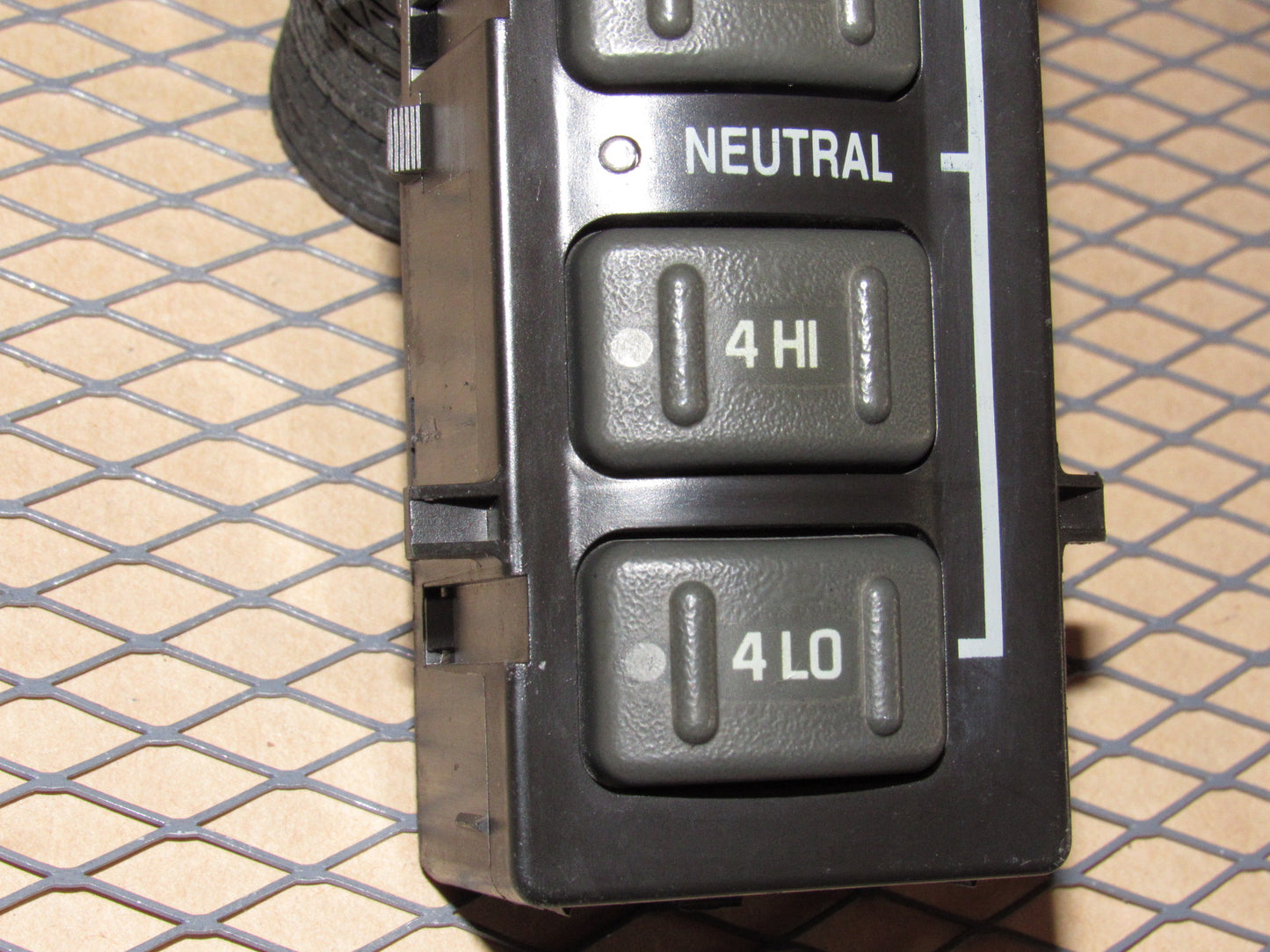 99 00 01 02 Chevrolet Silverado OEM Auto 4WD 2WD Transfer Case Switch