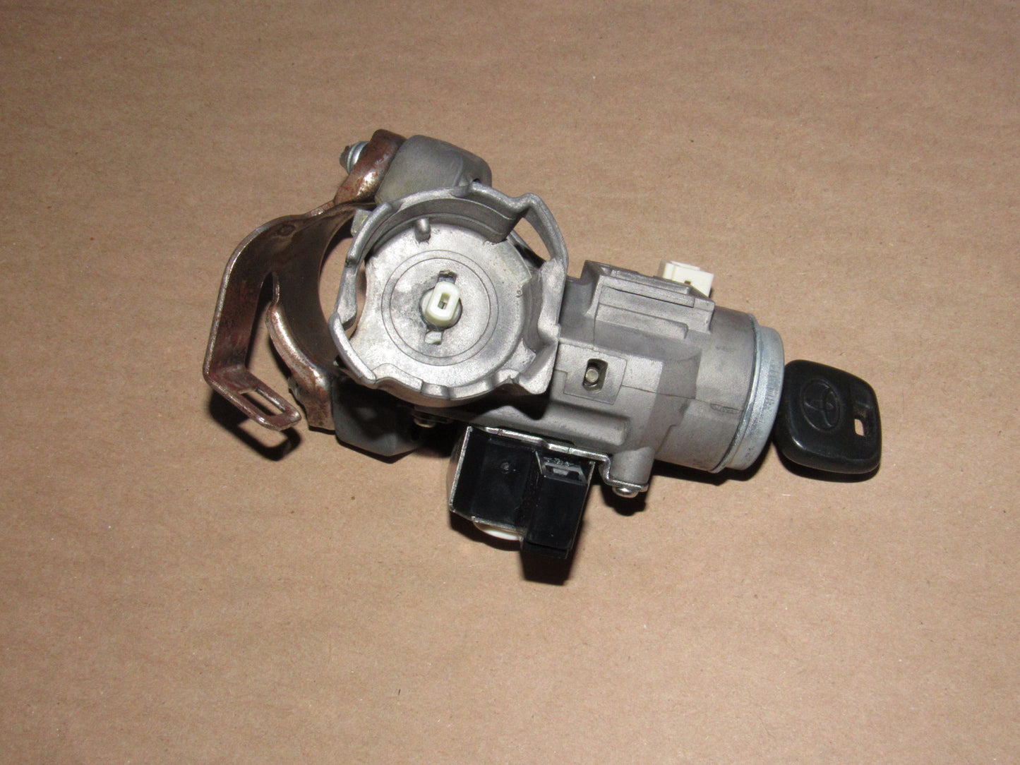 05 06 07 08 Toyota Tacoma OEM Ignition Lock Cylinder & Key