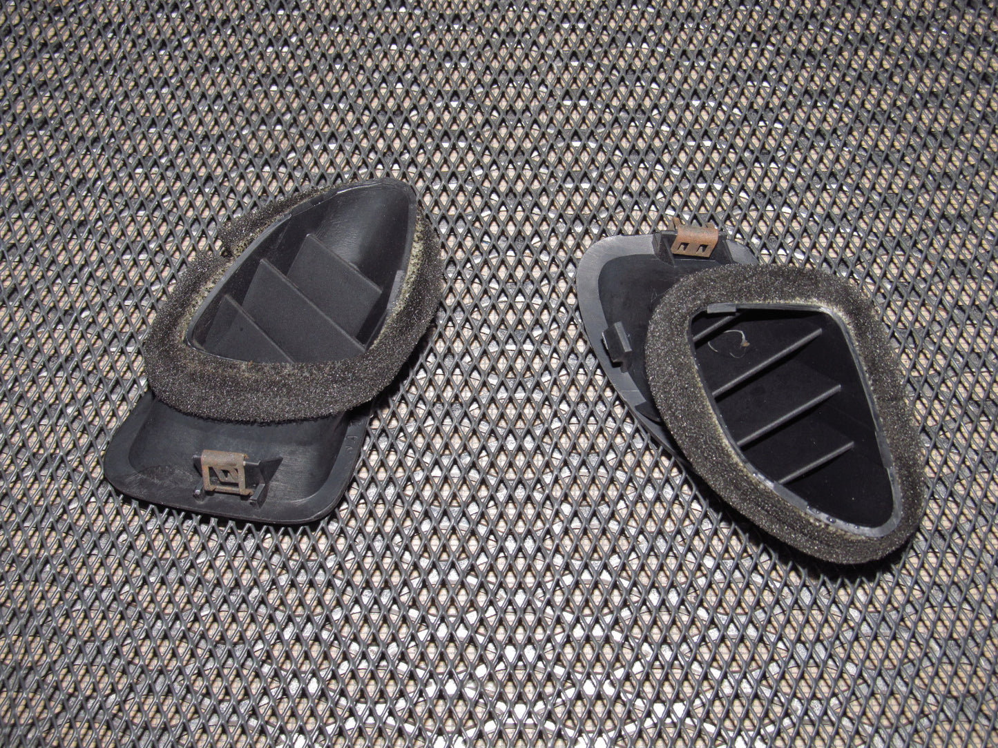 94 95 96 97 Mazda Miata OEM Dash Defroster Vent