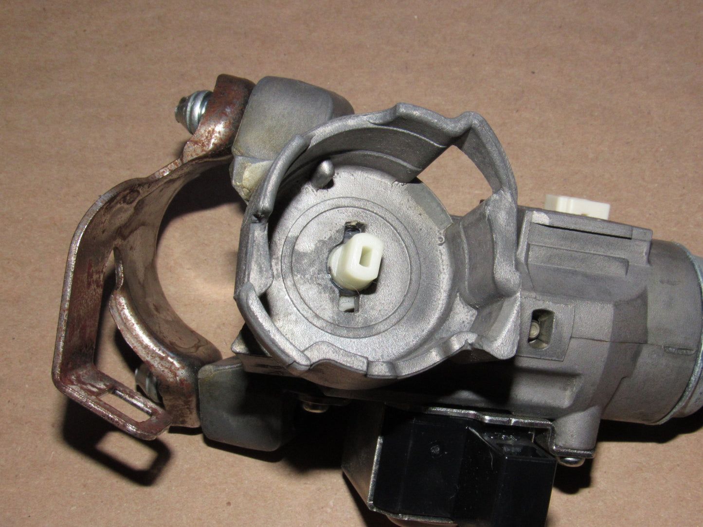 05 06 07 08 Toyota Tacoma OEM Ignition Lock Cylinder & Key