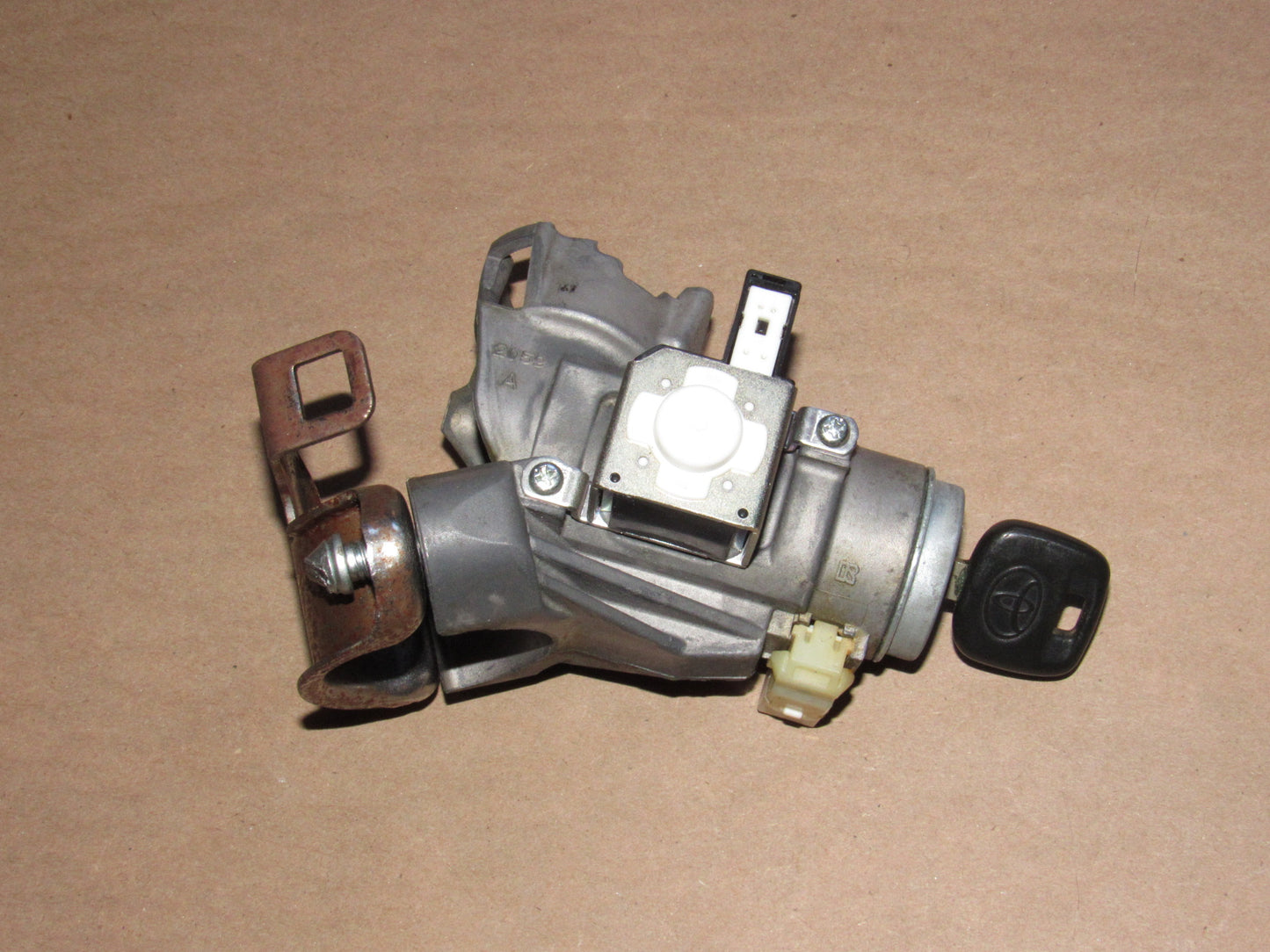 05 06 07 08 Toyota Tacoma OEM Ignition Lock Cylinder & Key