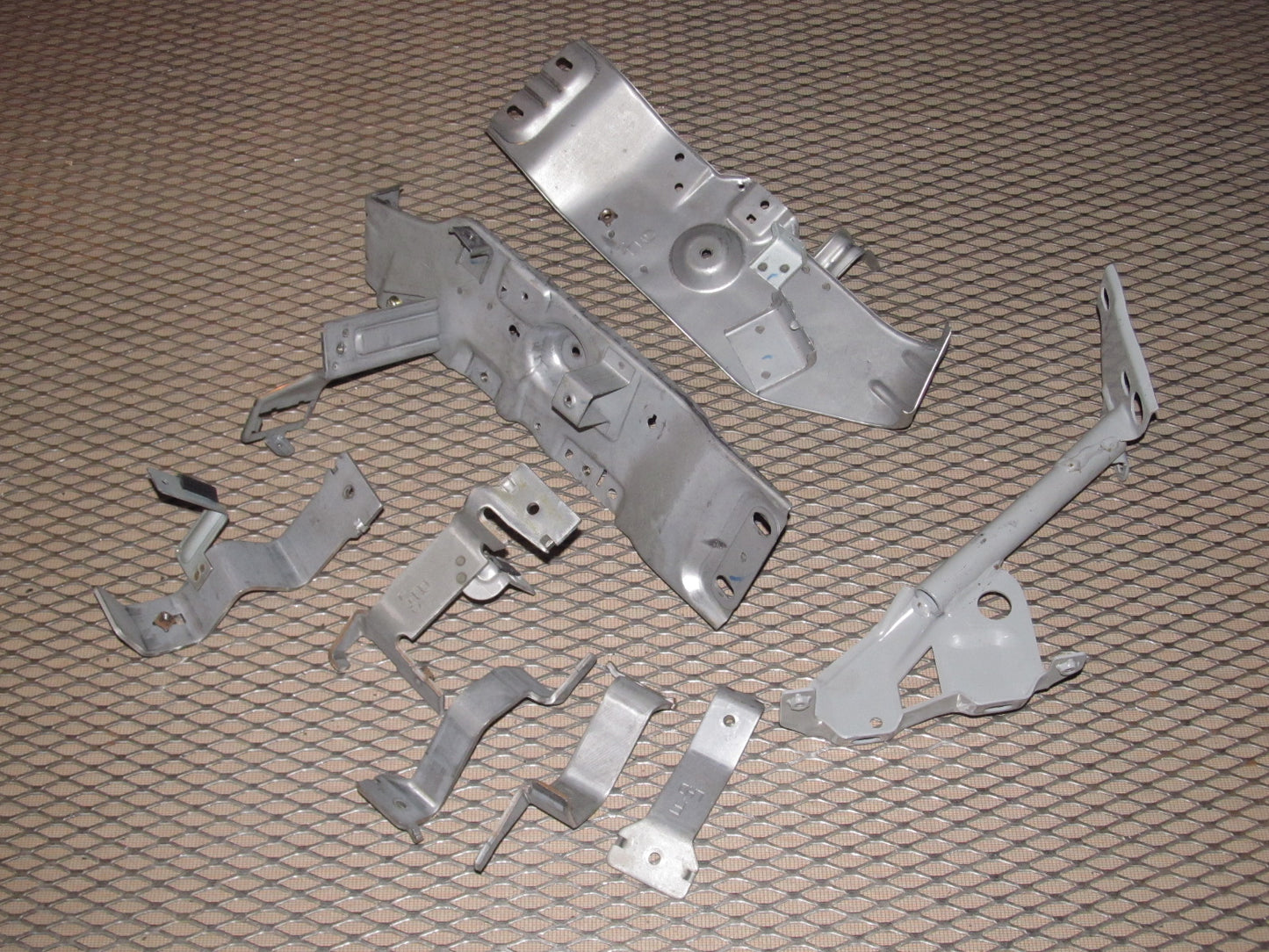 94 95 96 97 Mitsubishi 3000GT OEM Dash Mounting Bracket