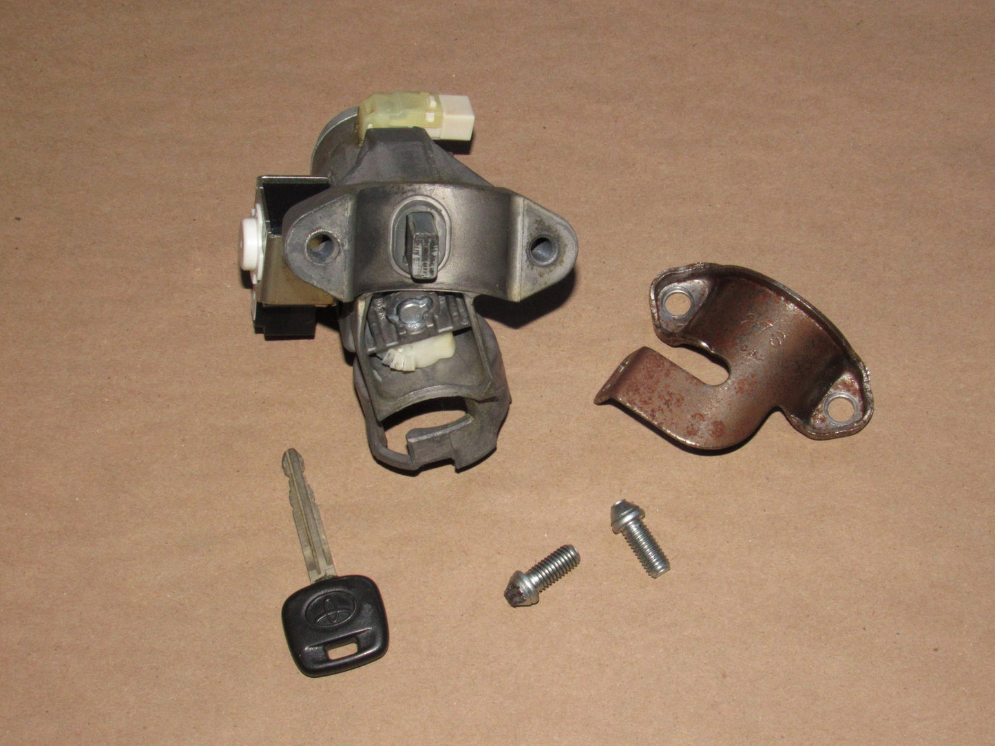 05 06 07 08 Toyota Tacoma OEM Ignition Lock Cylinder & Key