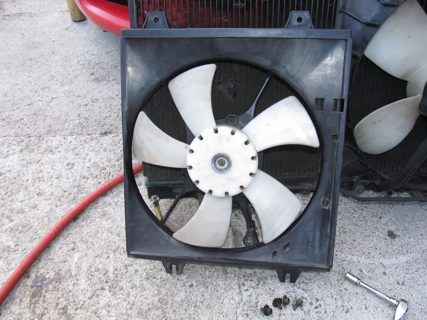 94 95 96 97 Mitsubishi 3000GT OEM Radiator Cooling Fan - Left