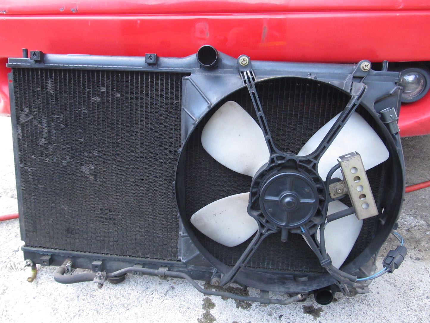 94 95 96 97 Mitsubishi 3000GT OEM A/C Condenser Cooling Fan - Right