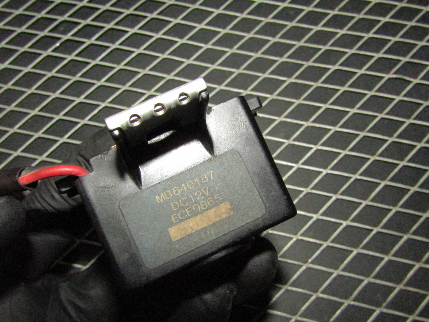 94 95 96 97 Mitsubishi 3000GT OEM Chime Buzzer Unit MB649187