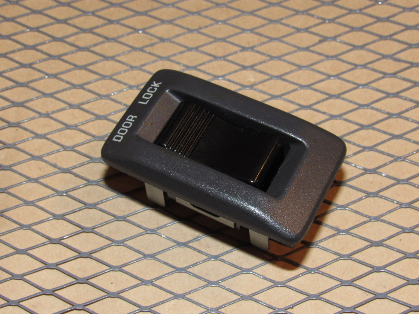 88 89 Toyota Corolla OEM Front Power Door Lock Switch