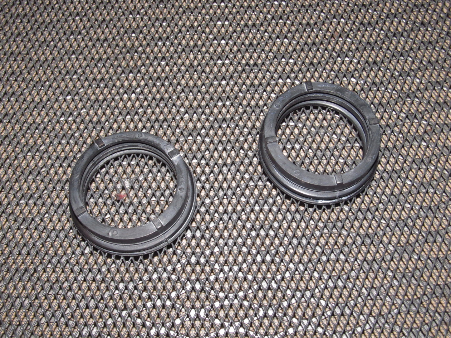 94 95 96 97 Mitsubishi 3000GT OEM Dash End Air Duct Rubber Grommet Bezel