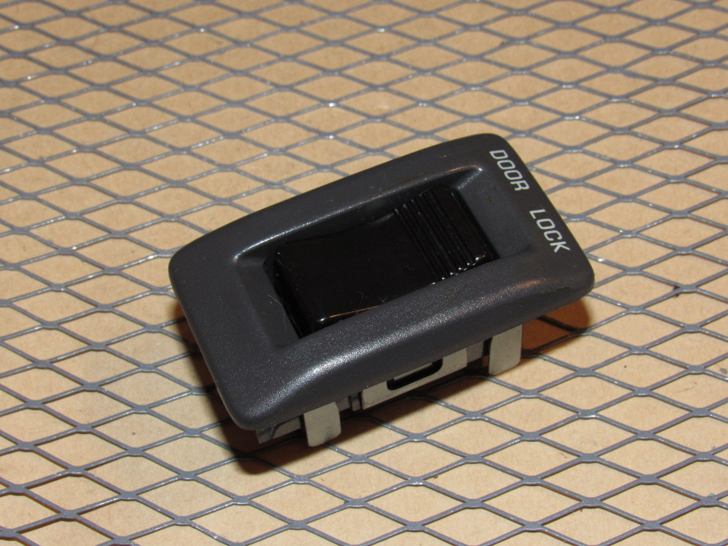 88 89 Toyota Corolla OEM Front Power Door Lock Switch