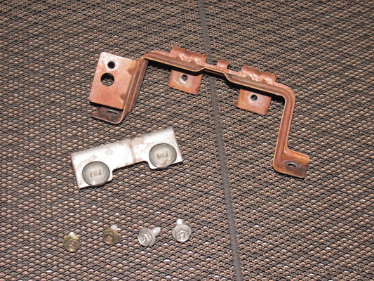 90 91 92 93 94 95 96 Nissan 300zx OEM Door Panel Mounting Bracket - Left