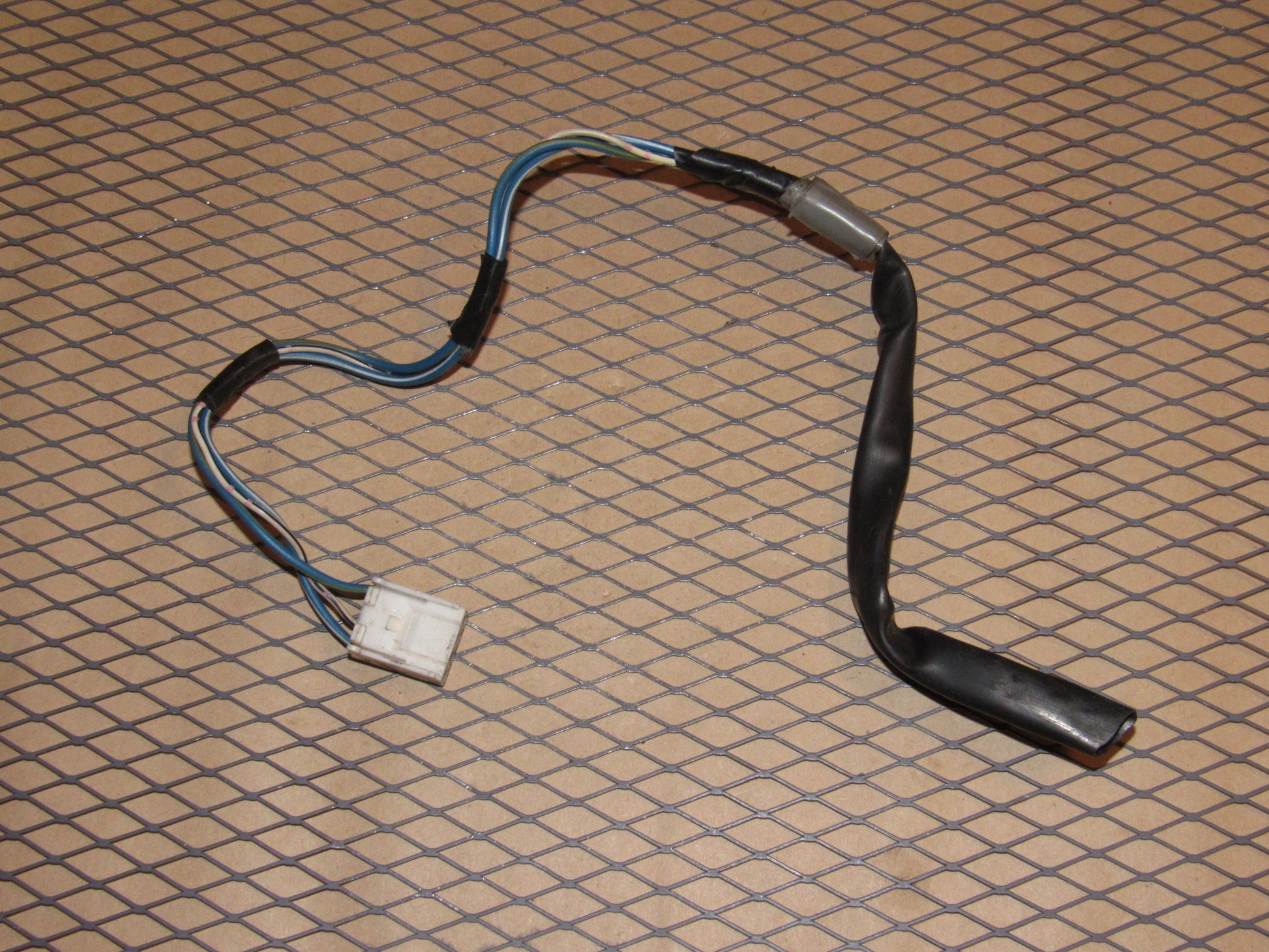 88 89 Toyota Corolla OEM Front Power Door Lock Switch Pigtail Harness Connector