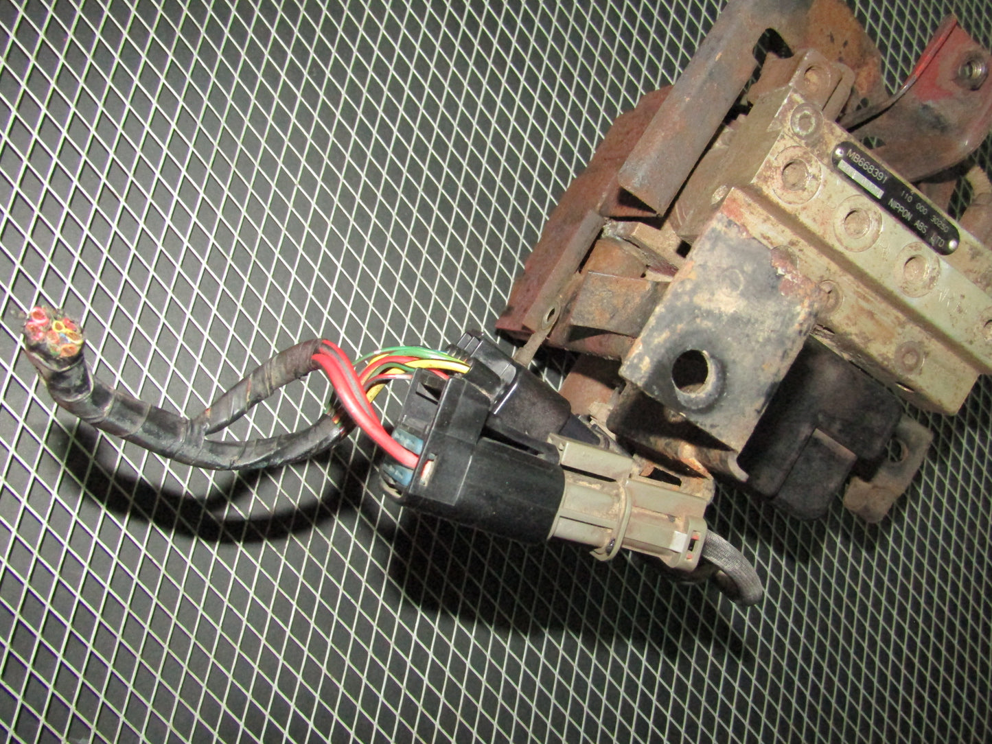 94 95 96 97 Mitsubishi 3000GT OEM ABS Actuator Motor Chassis Pigtail Harness