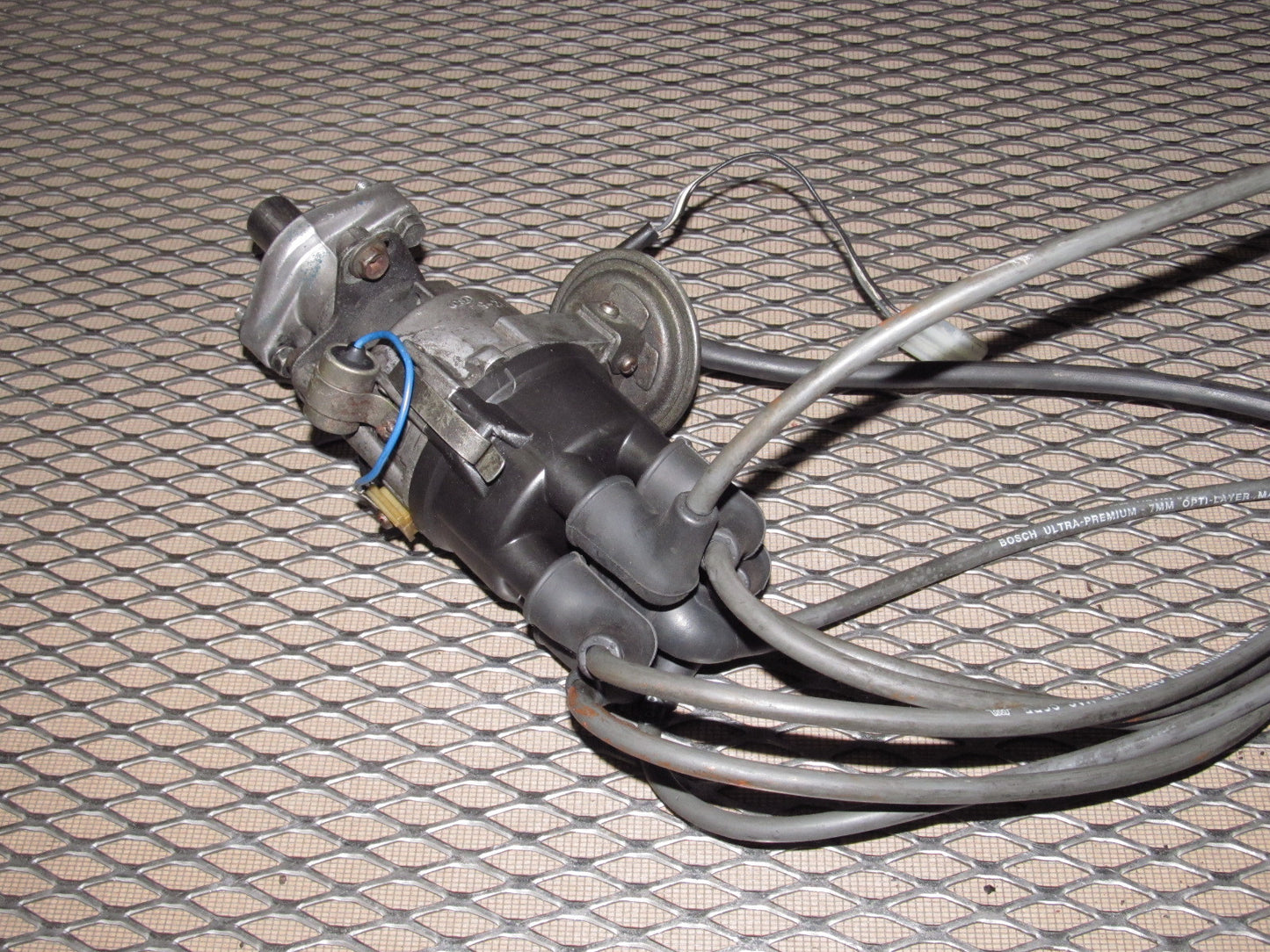 74 75 76 77 78 Datsun 260z 280z OEM Ignition Distributor