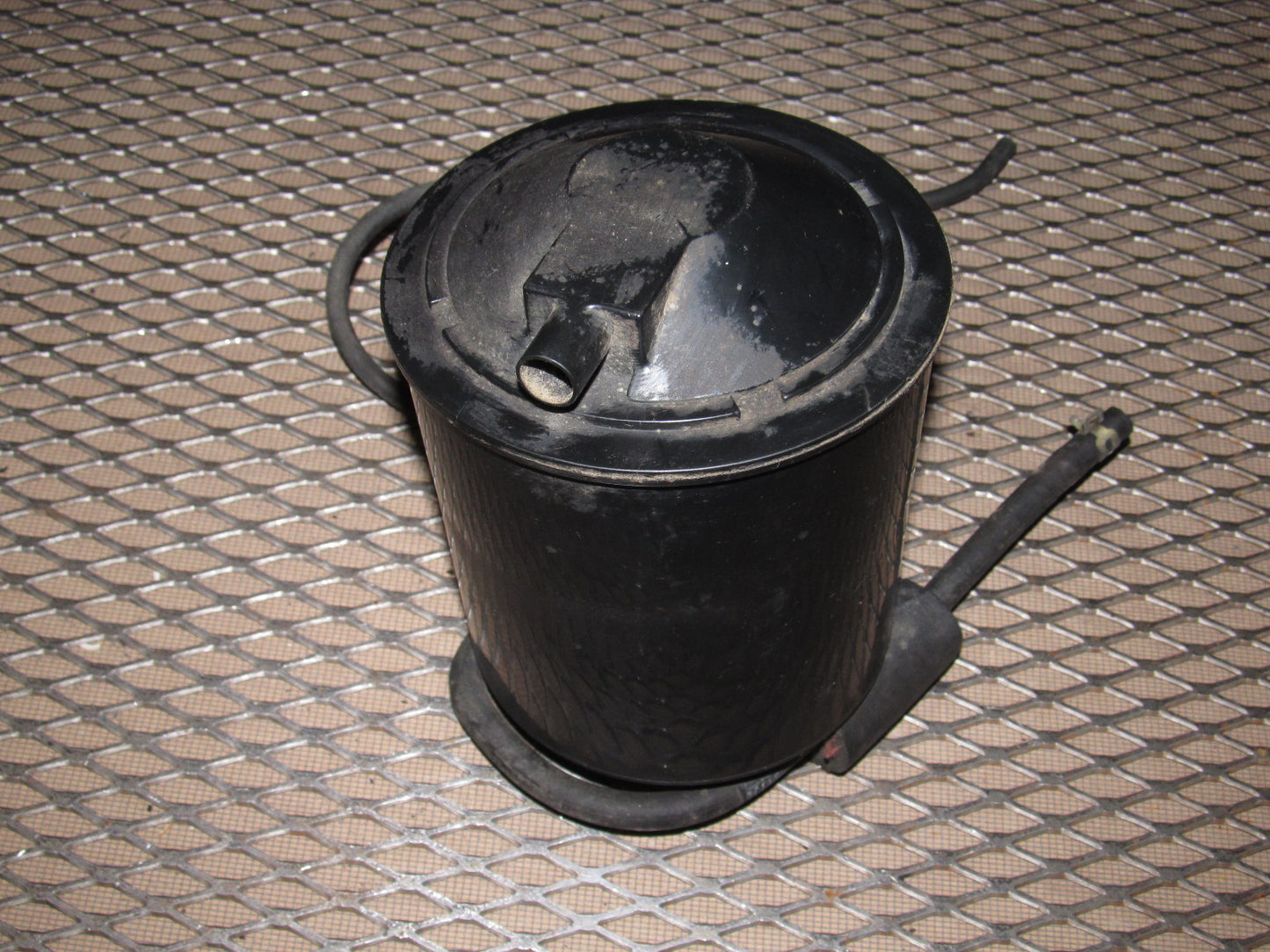 91 92 93 Dodge Stealth OEM Emission Charcoal Evap Canister Tank