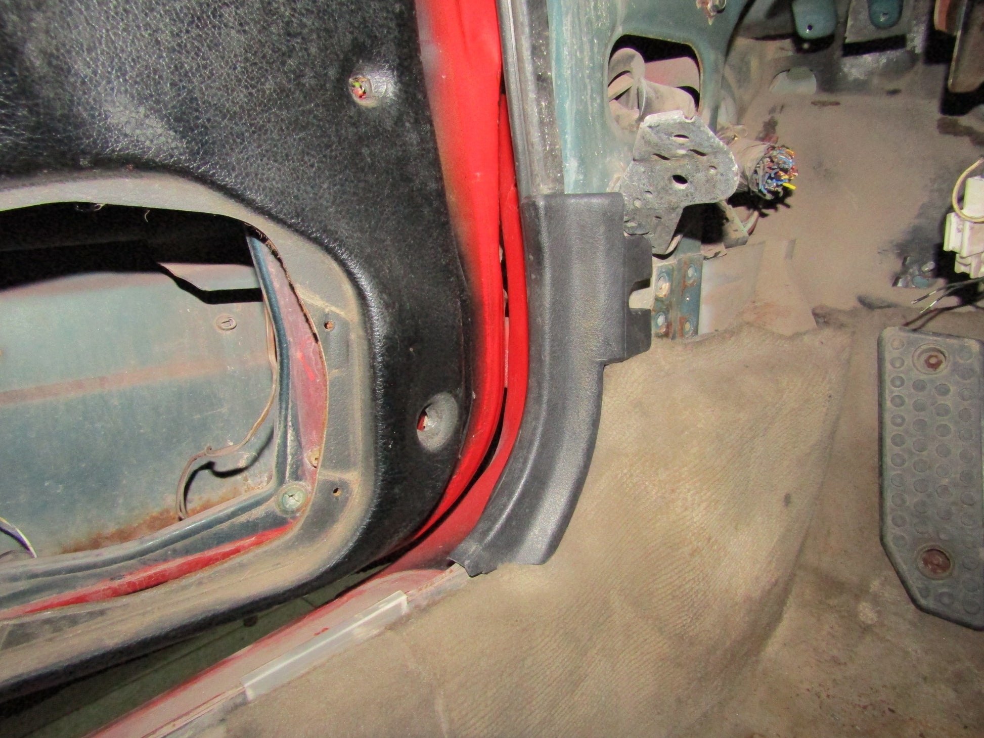 94 95 96 97 Mitsubishi 3000GT OEM Door Kick Panel Belt Line Cover Trim - Left