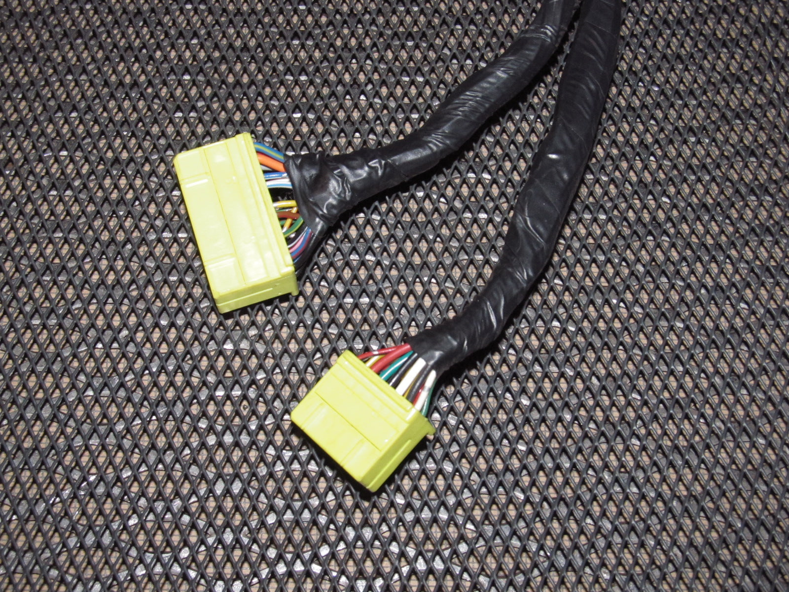 94 95 96 97 Mitsubishi 3000GT OEM A/T Transmission Computer Pigtail Harness