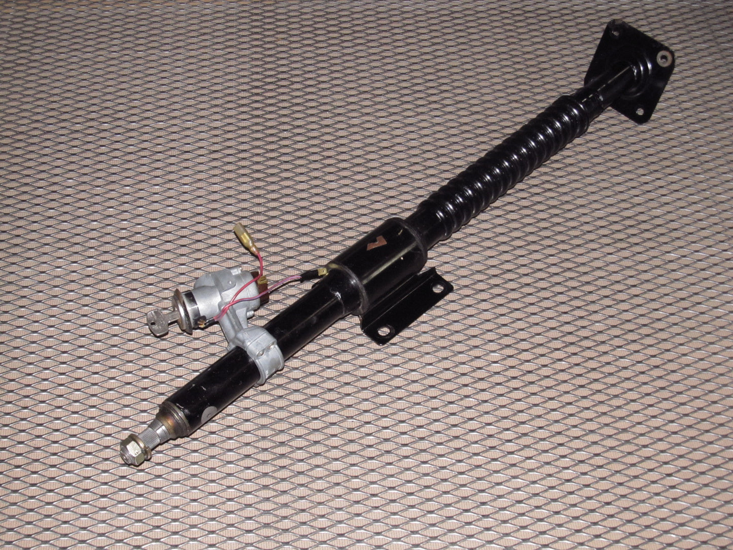 72 73 Datsun 240z OEM Steering Column & Key