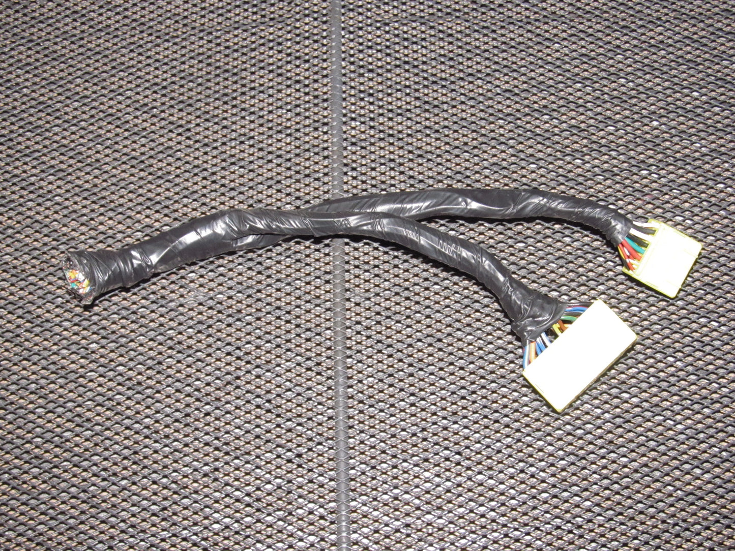 94 95 96 97 Mitsubishi 3000GT OEM A/T Transmission Computer Pigtail Harness