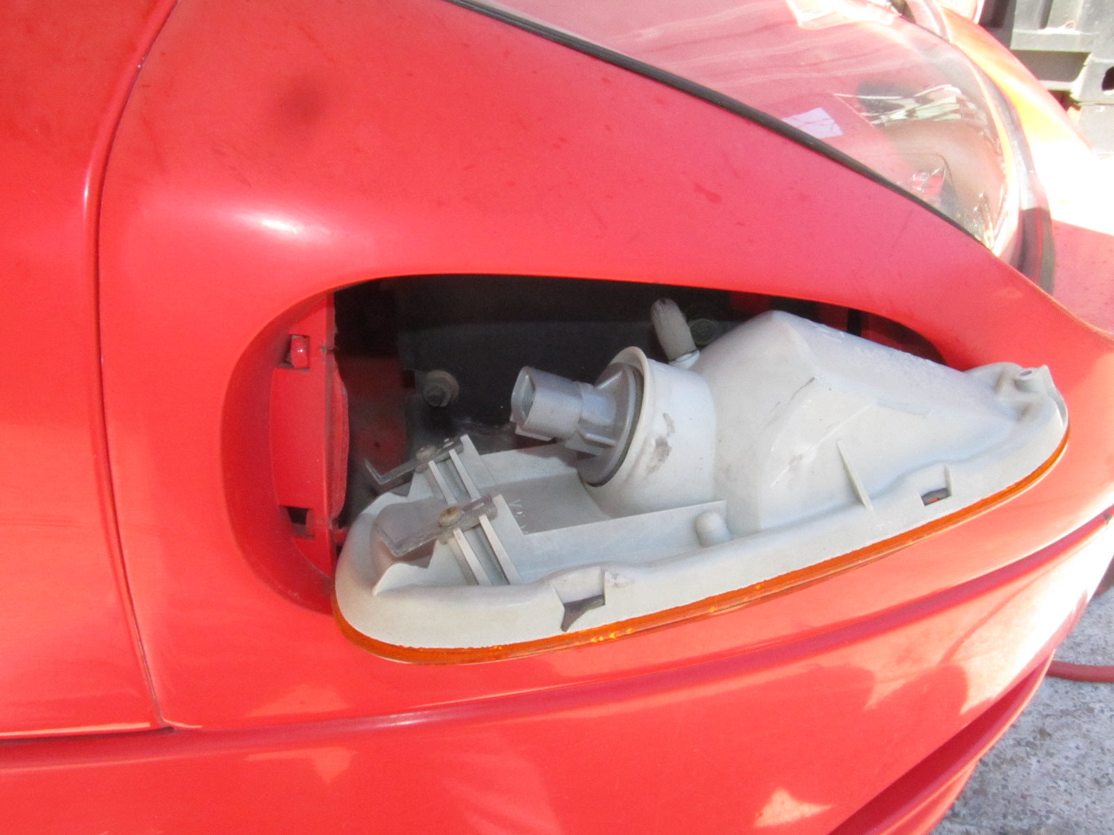 94 95 96 97 Mitsubishi 3000GT OEM Front Turn Signal Light Bulb Socket - Right