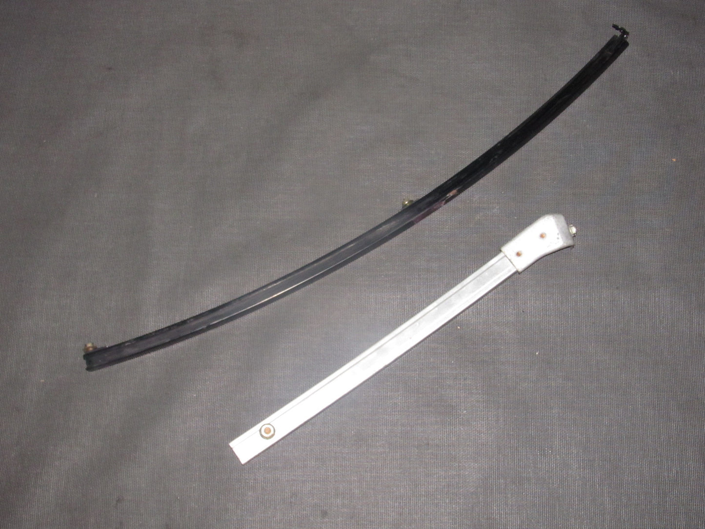 94 95 96 97 Mazda Miata OEM Power Window Guide - Left