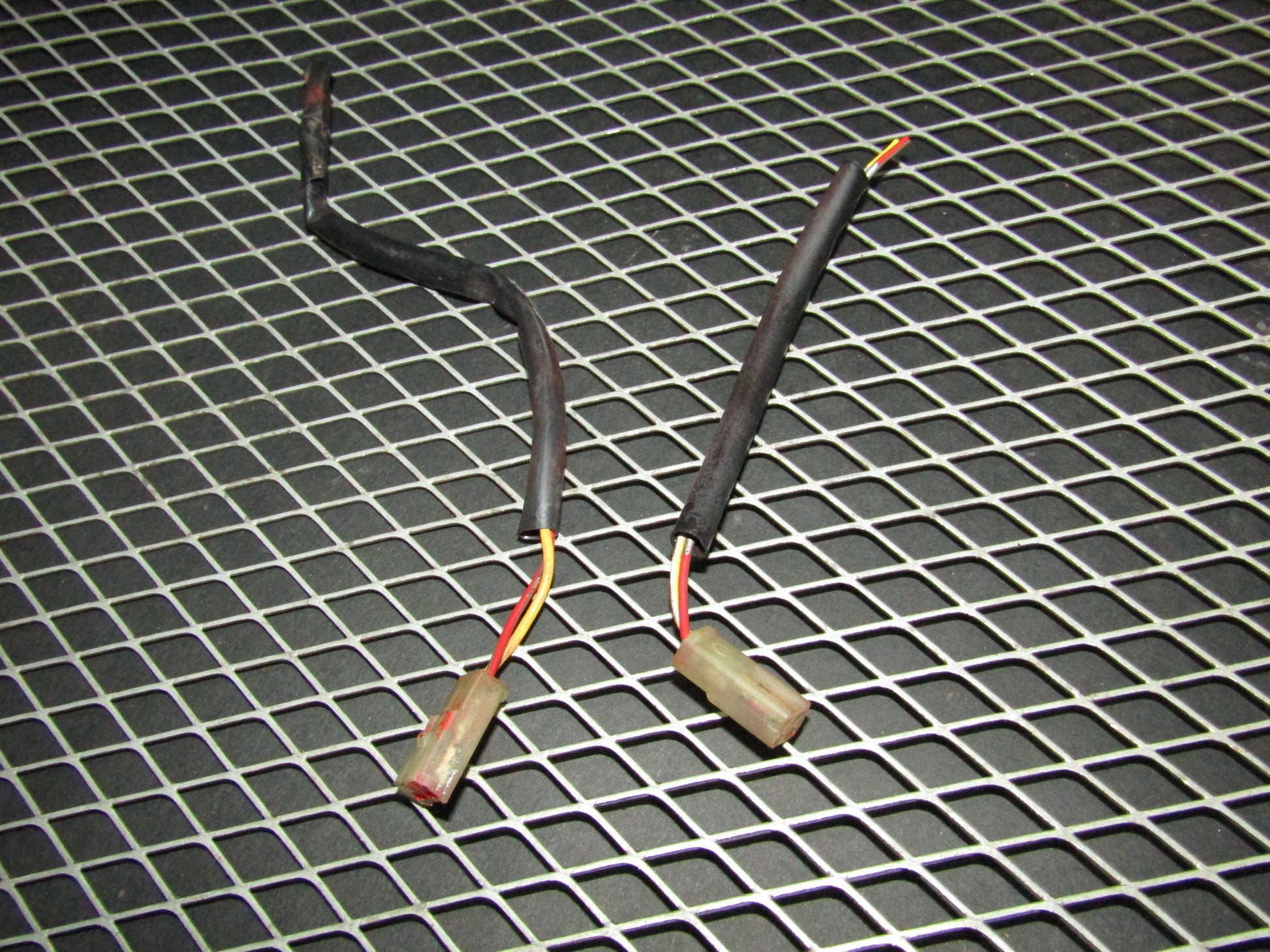 94 95 96 97 Mitsubishi 3000GT OEM Door Ajar Switch Pigtail Harness94 95 96 97 Mitsubishi 3000GT OEM Door Ajar Switch Chassis Pigtail Harness