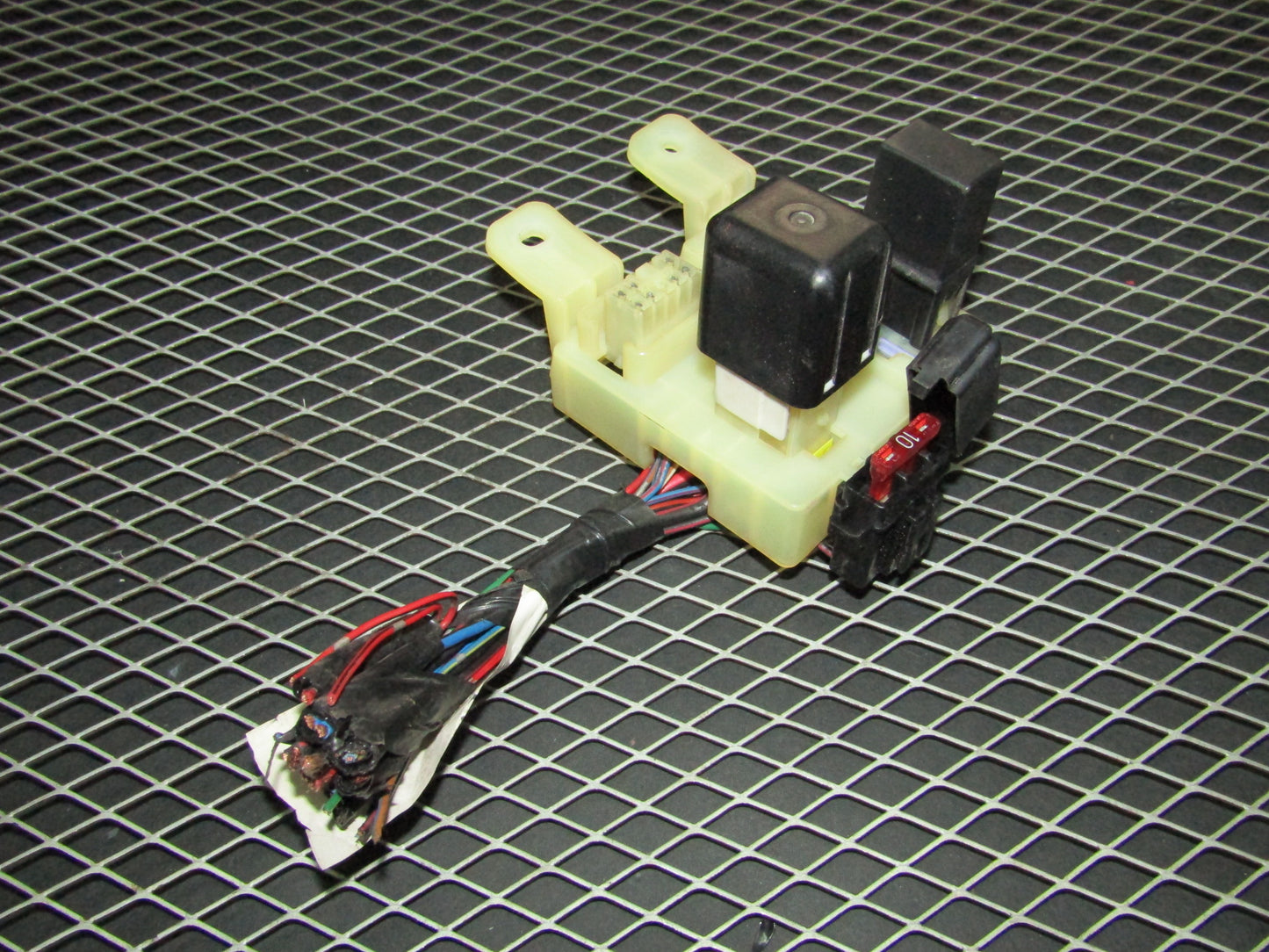 94 95 96 97 Mitsubishi 3000GT OEM Interior Relay Fuse Box