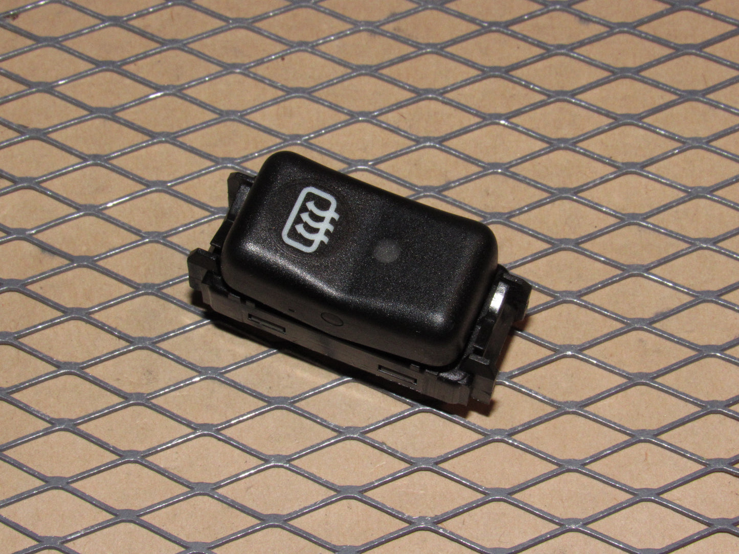 88 89 90 91 92 93 Mercedes Benz 300TE OEM Rear Defroster Switch