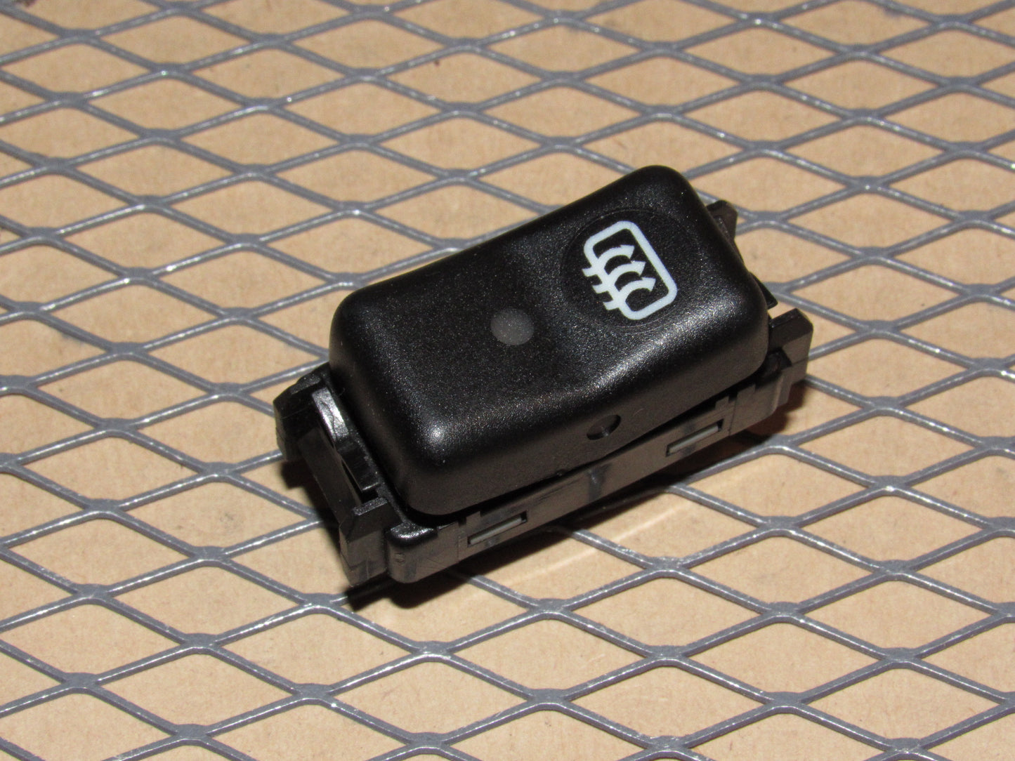 88 89 90 91 92 93 Mercedes Benz 300TE OEM Rear Defroster Switch