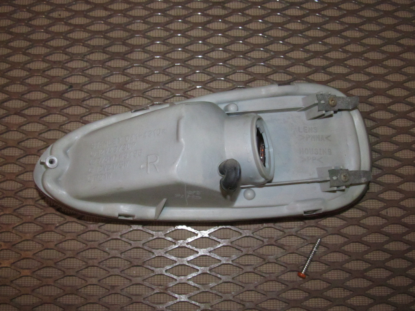 94 95 96 97 Mitsubishi 3000GT OEM Front Turn Signal Lamp Light - Right