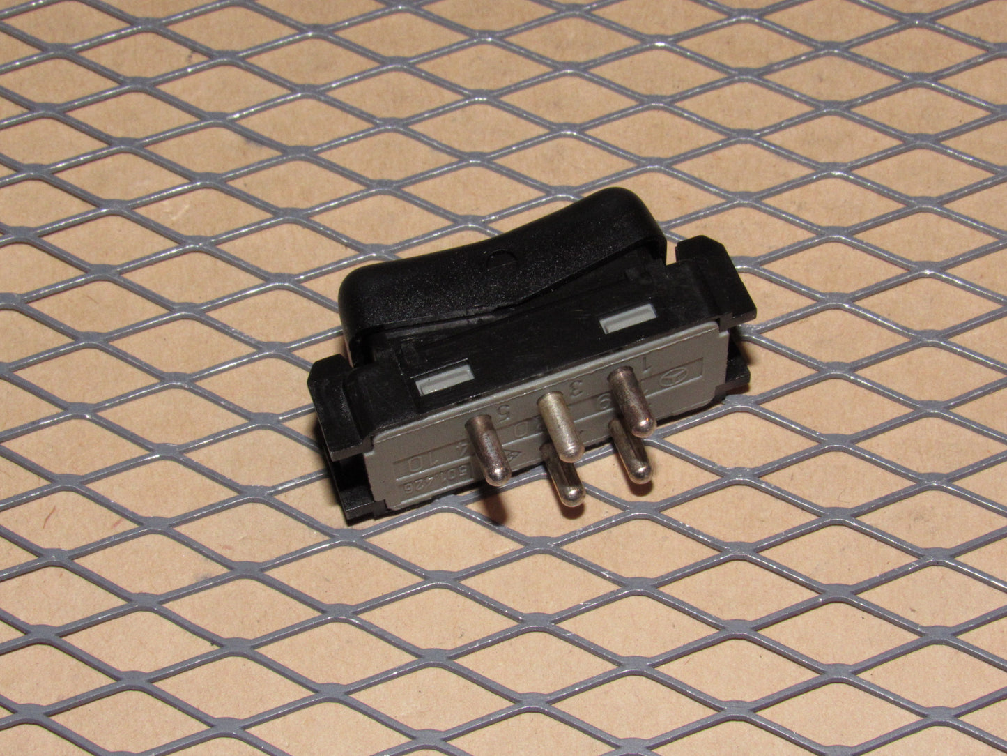 88 89 90 91 92 93 Mercedes Benz 300TE OEM Rear Defroster Switch