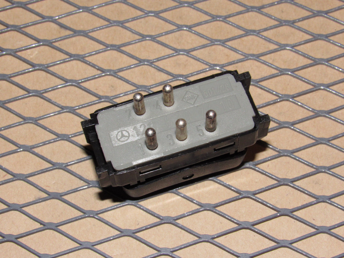 88 89 90 91 92 93 Mercedes Benz 300TE OEM Rear Defroster Switch
