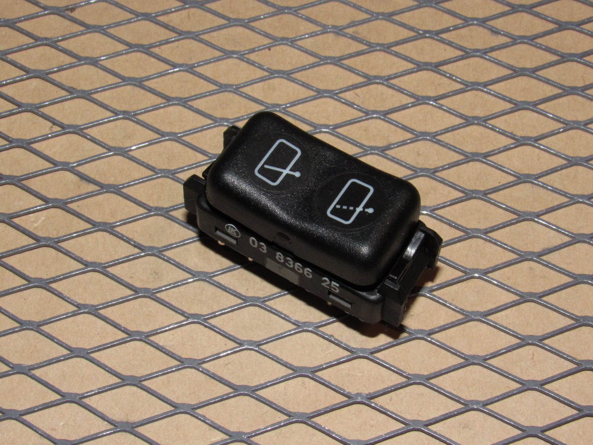 88 89 90 91 92 93 Mercedes Benz 300TE OEM Rear Wiper & Washer Switch