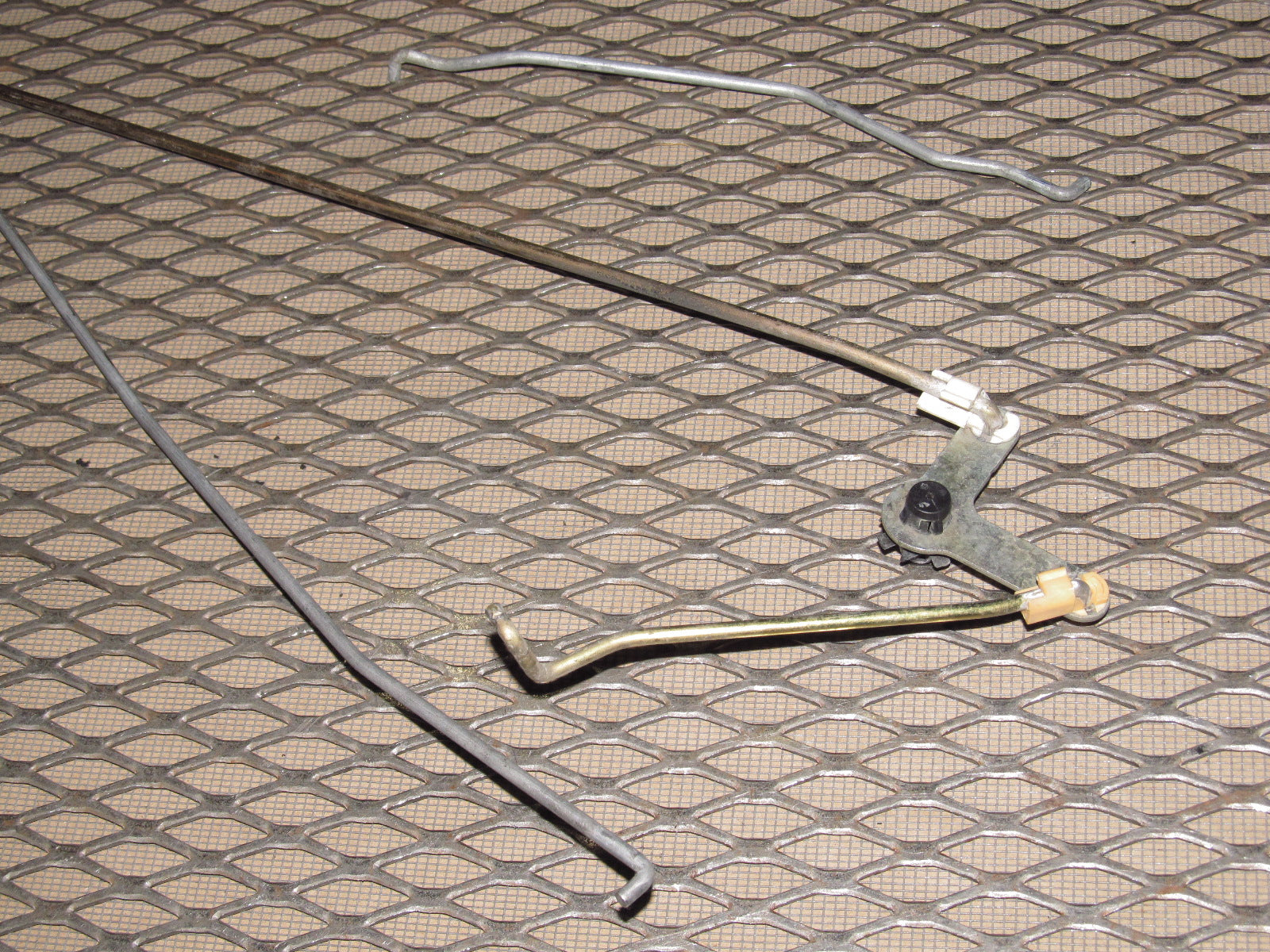 89 90 91 Mazda RX7 OEM Door Latch & Handle Linkage Rod - Right