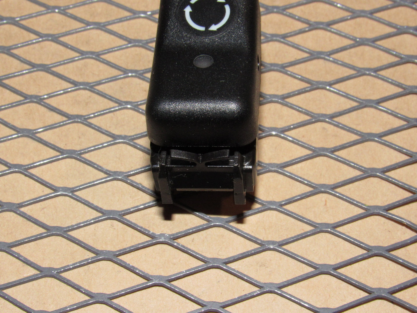 88 89 90 91 92 93 Mercedes Benz 300TE OEM Climate Control Air Recirculation Switch