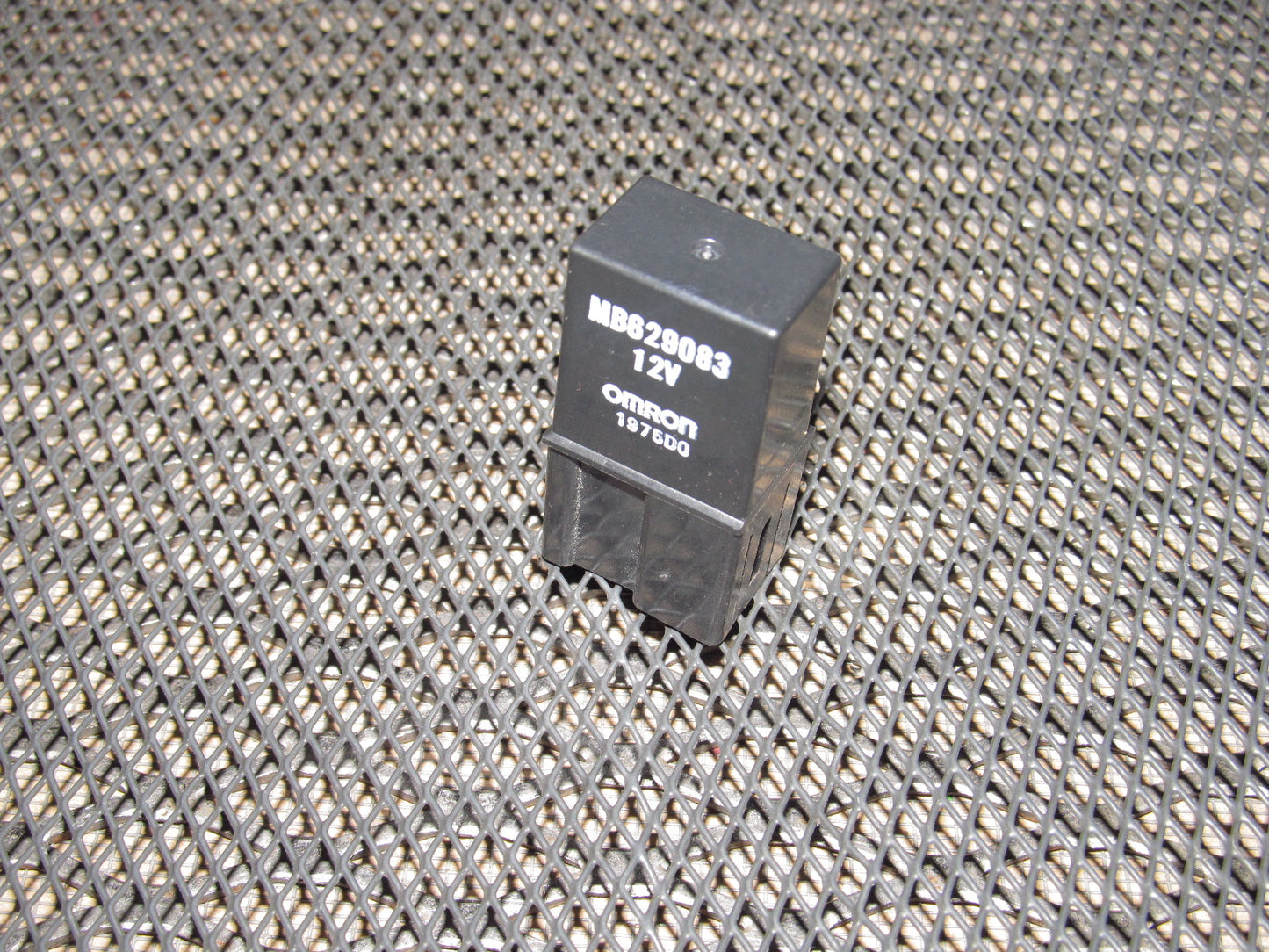 94 95 96 97 Mitsubishi 3000GT OEM Relay - MB629083