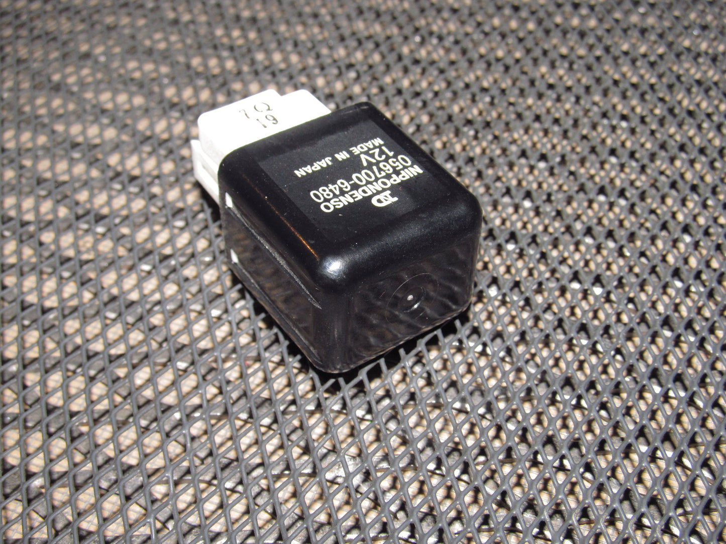 94 95 96 97 Mitsubishi 3000GT OEM Relay - 056700-6480