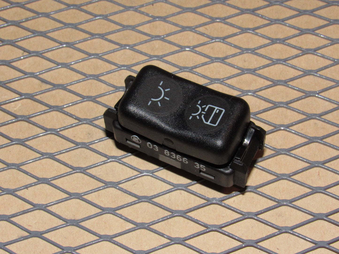 88 89 90 91 92 93 Mercedes Benz 300TE OEM Dome Map Light Switch