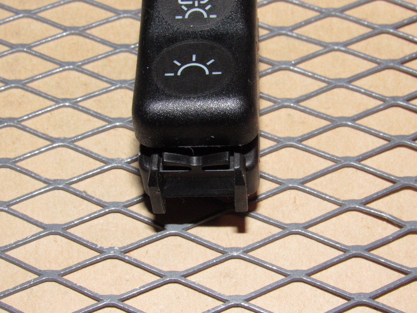 88 89 90 91 92 93 Mercedes Benz 300TE OEM Dome Map Light Switch