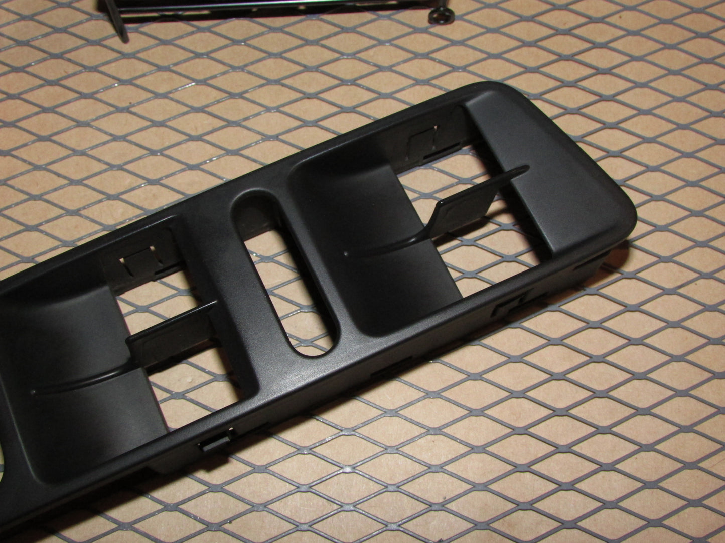 09-16 Volkswagen Tiguan OEM Front Window Switch Bezel Cover Trim - Left