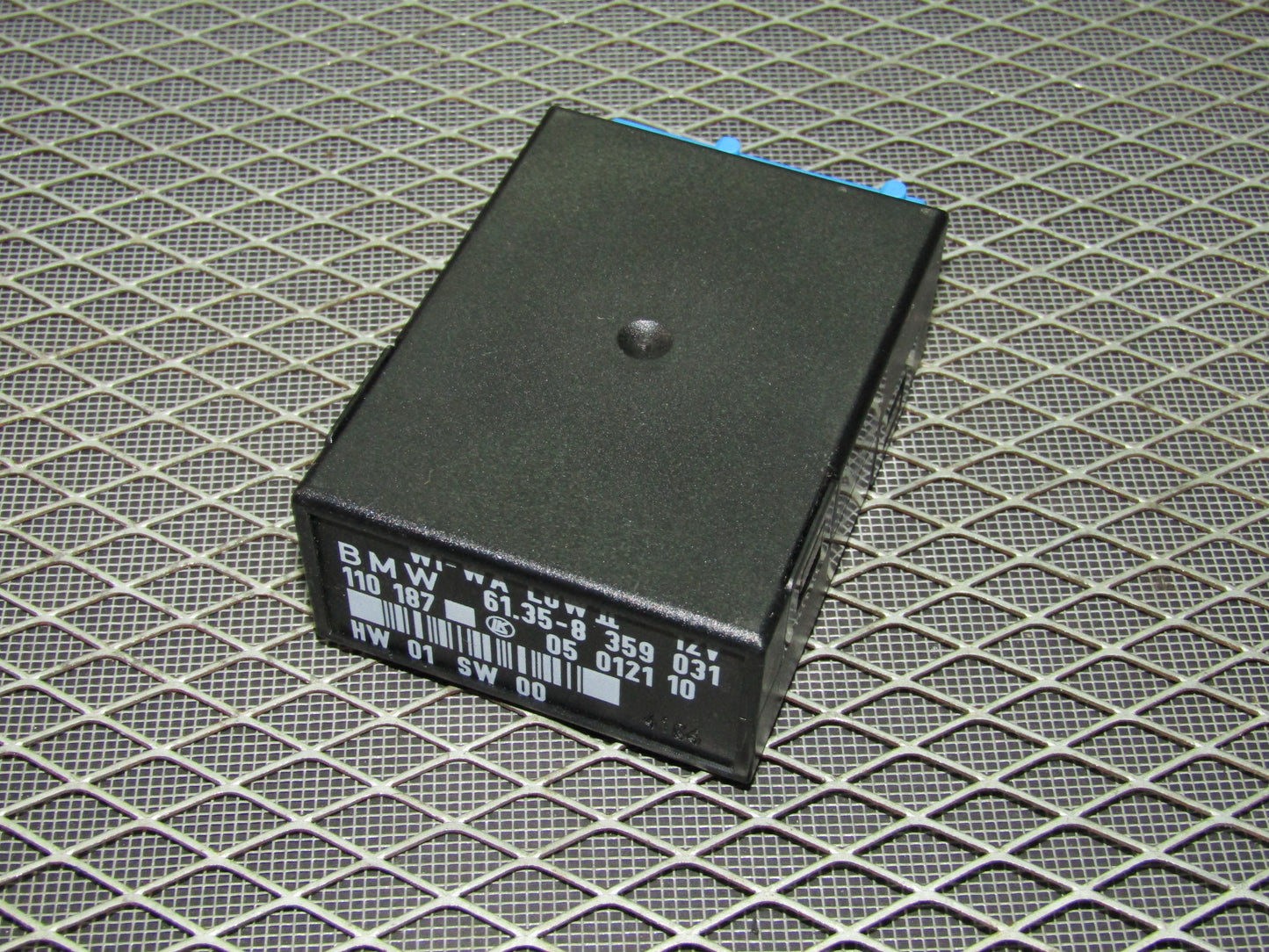 1992-1995 BMW 325 OEM Relay - 61.35-8 359 031 110 187
