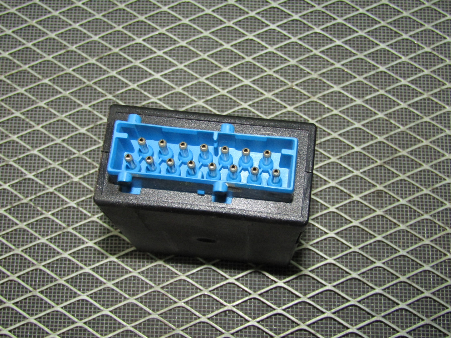 1992-1995 BMW 325 OEM Relay - 61.35-8 359 031 110 187