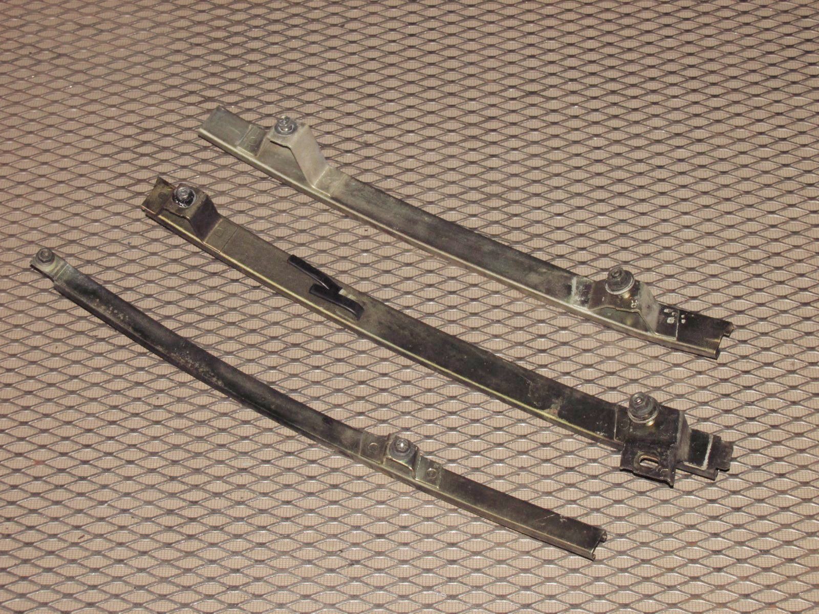 90 91 92 93 94 95 96 Nissan 300zx OEM Window Guide - Right