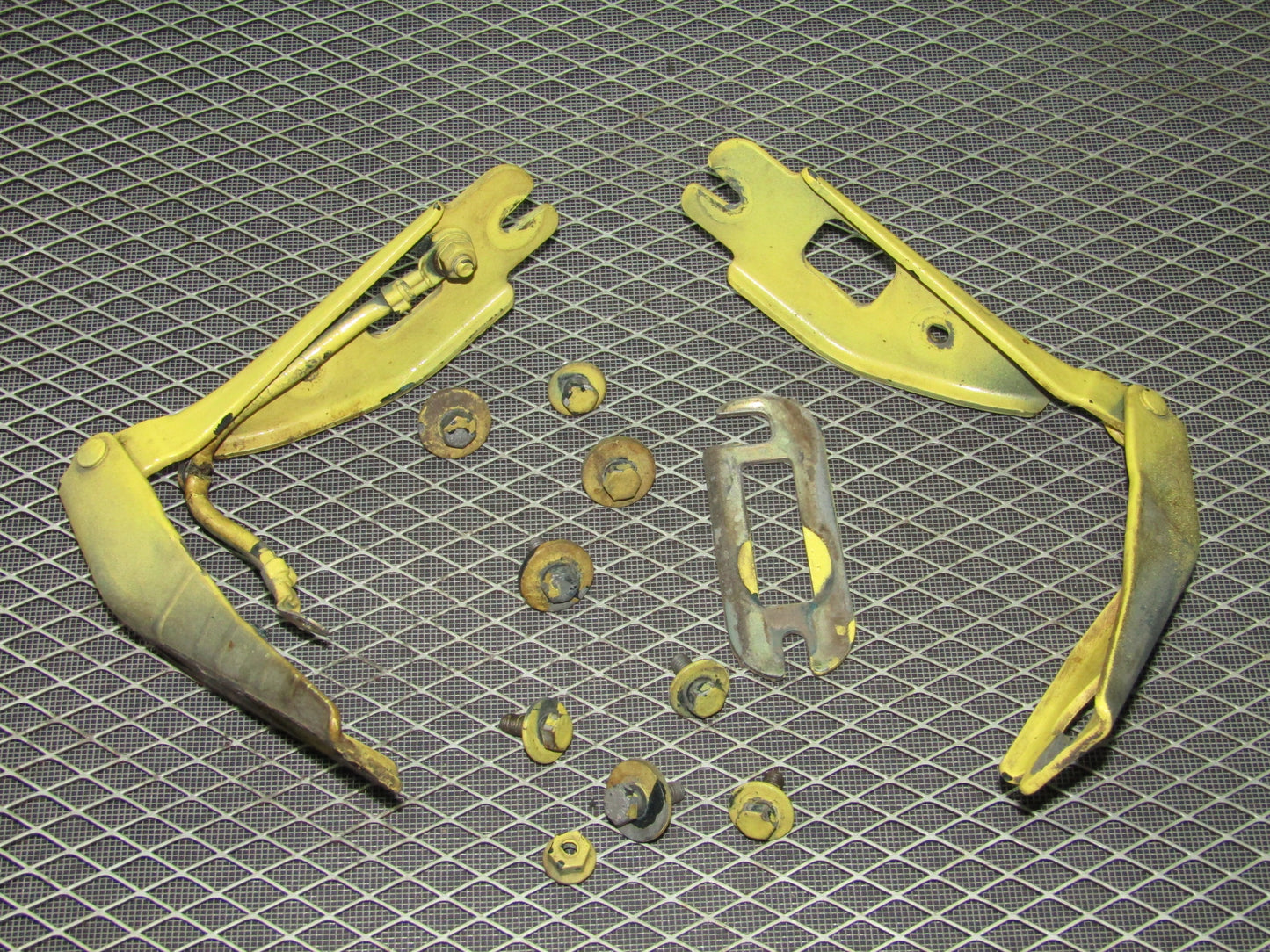 1992-1995 BMW 325 OEM Hood Hinges