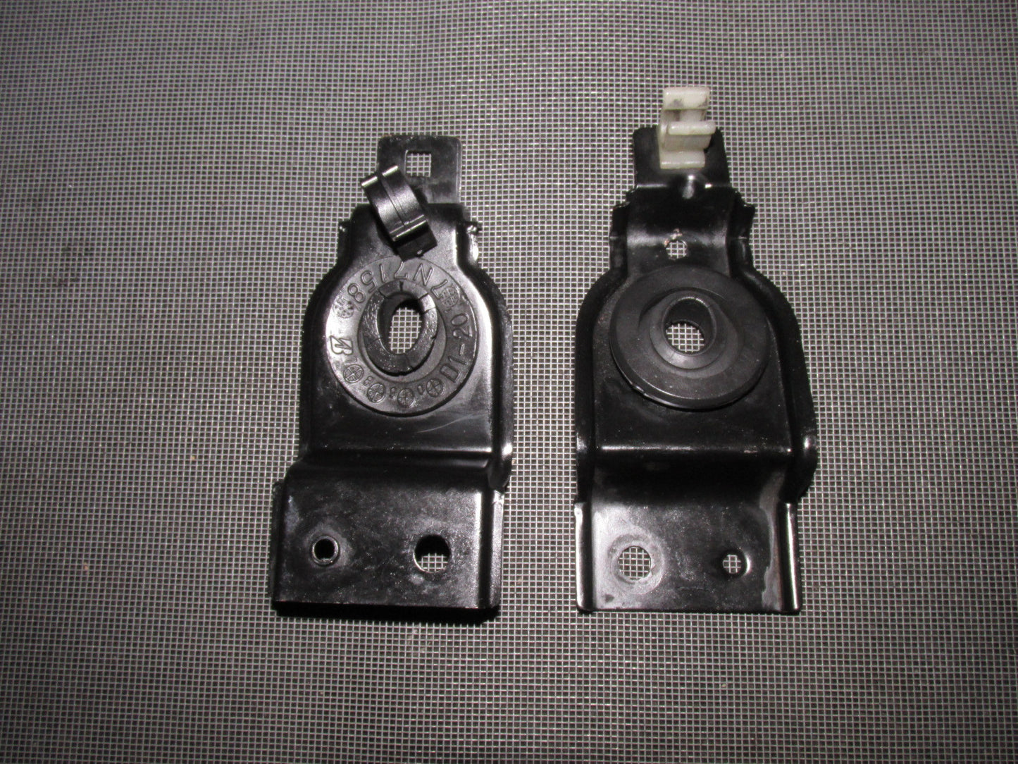 90 91 92 93 94 95 96 Nissan 300zx OEM Upper Radiator Mount - Set