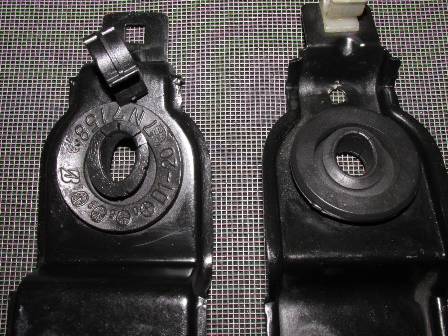 90 91 92 93 94 95 96 Nissan 300zx OEM Upper Radiator Mount - Set