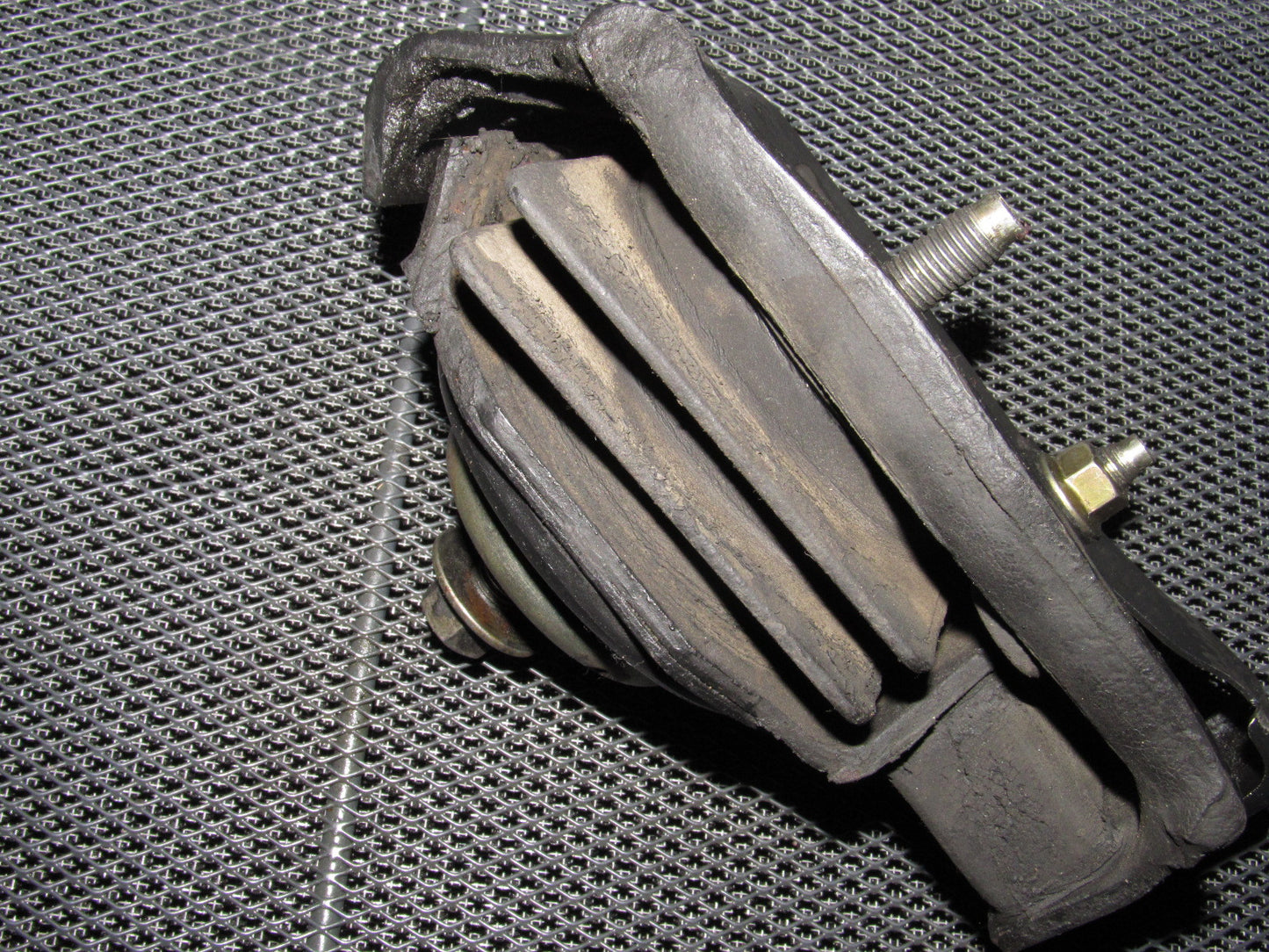 91 92 93 94 Nissan 240SX OEM KA24DE Motor Mount - Right