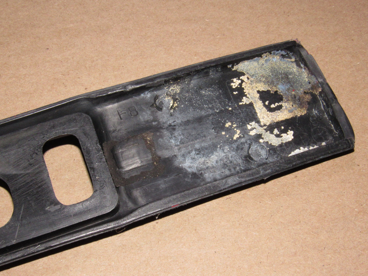 86 87 88 Mazda RX7 OEM Front Side Marker Fender Moulding - Left