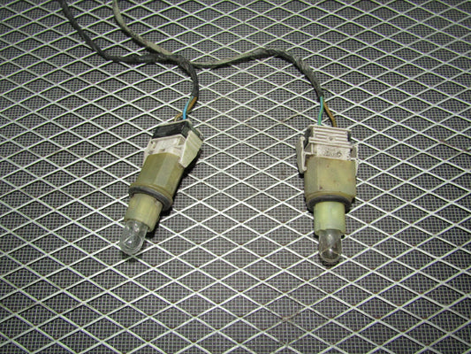 1992-1995 BMW 325 OEM Front Side Marker Bulb Socket