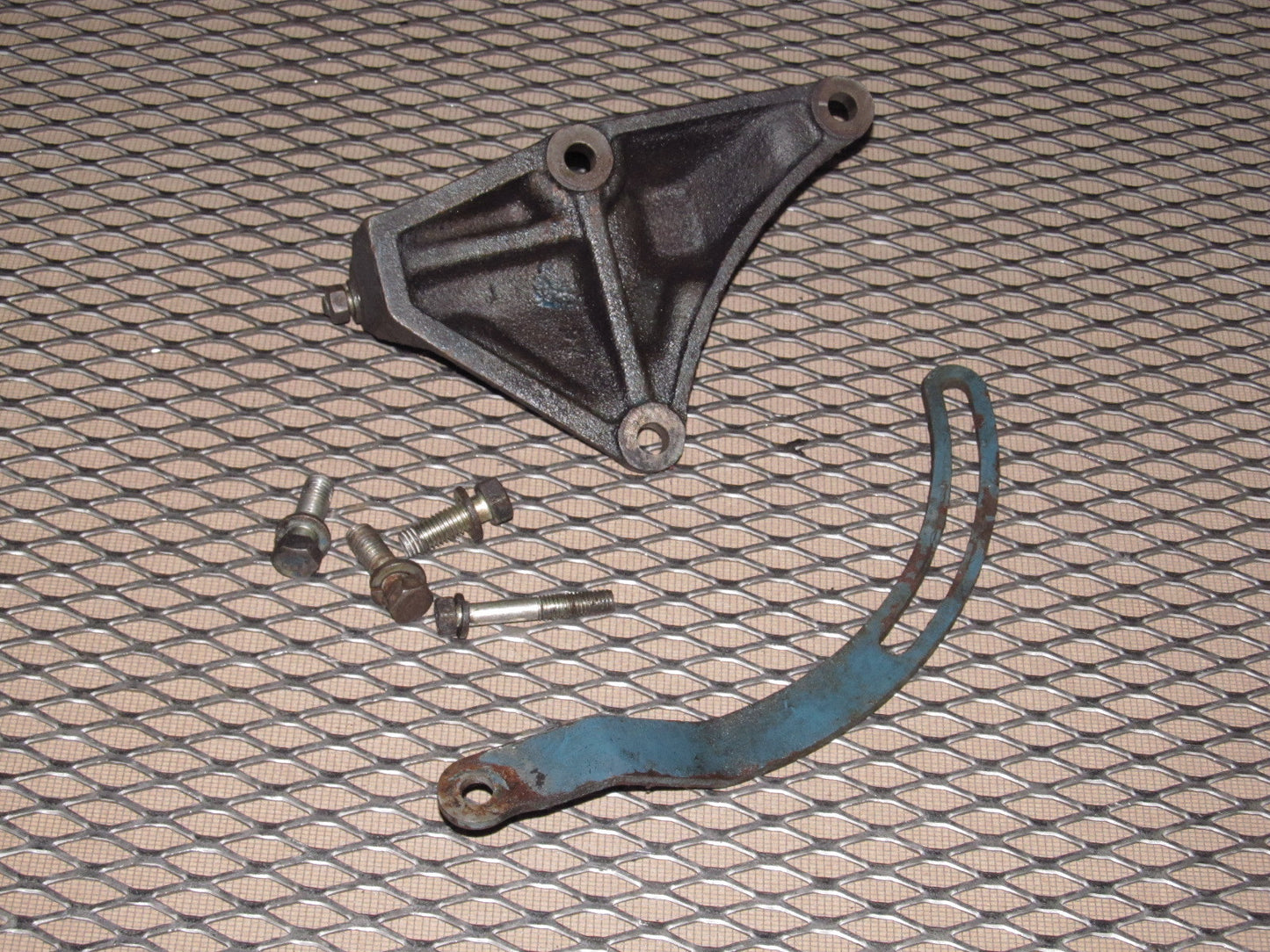 72 73 Datsun 240z OEM Air Pump Mounting Bracket