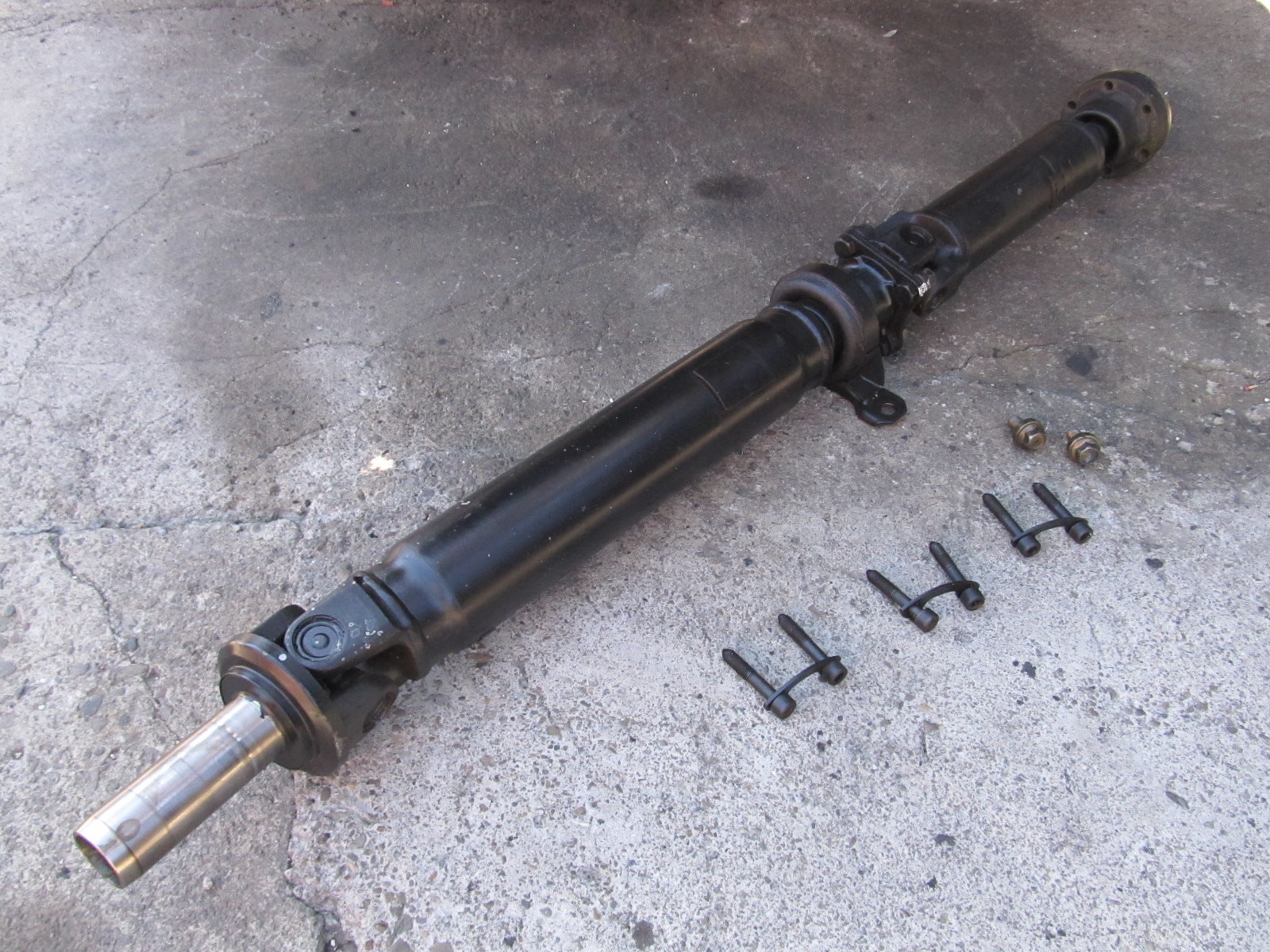 90 91 92 93 94 95 96 Nissan 300zx OEM Driveshaft - Twin Turbo M/T